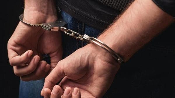 Mumbai: 22-Yr-Old Housekeeping Staff Takes Objectionable Photos Of Female Employee Inside Washroom Of Mahim IT Firm; Arrested