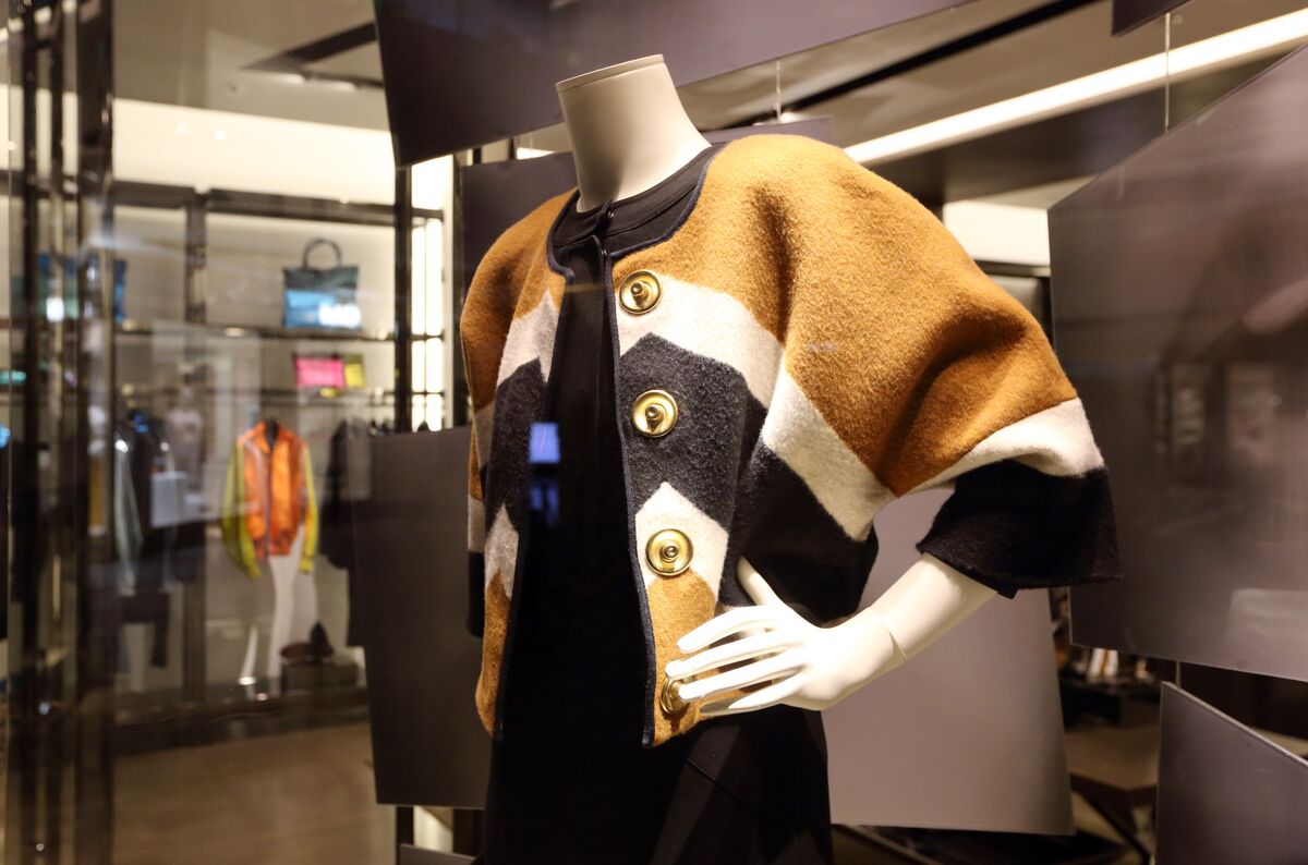 Stock Movers: Burberry, Merck, Siemens (Podcast)