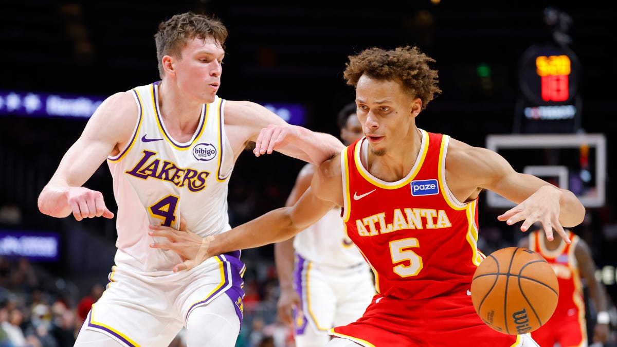 Dalton Knecht plays 25 minutes for Lakers at Atlanta
