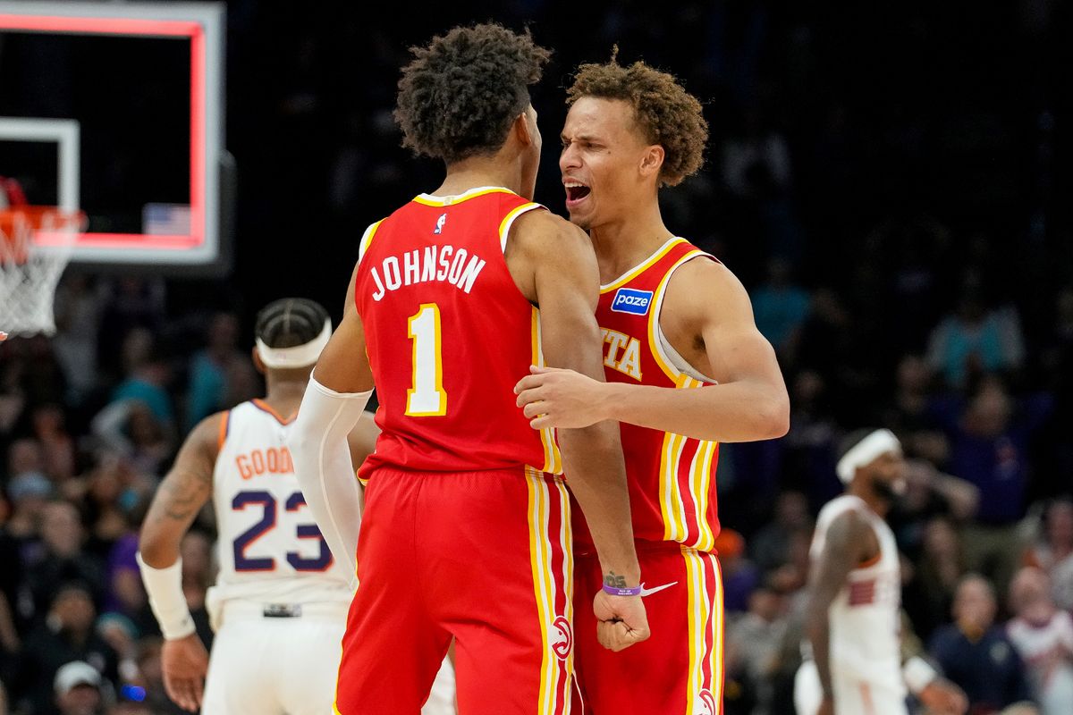 Hawks rally from 22 down in 4th quarter, beat Suns 124-122 for 5th straight win