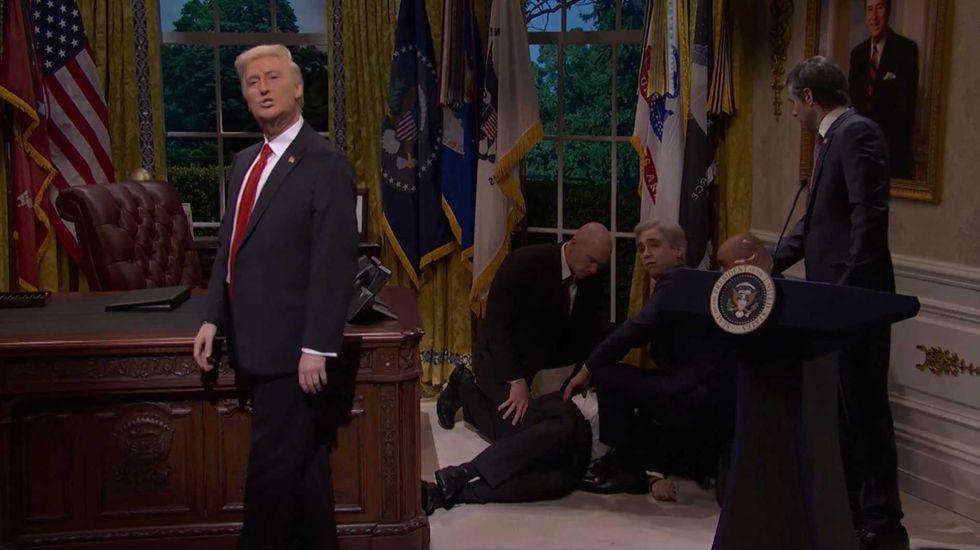‘Someone was dying in my office’: SNL’s Trump indifferent as man collapses in White House